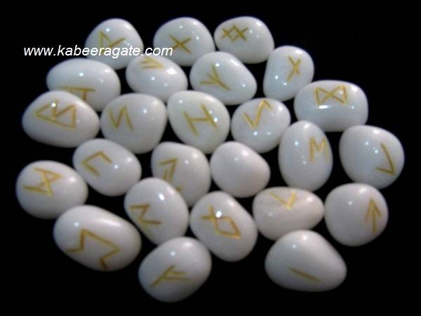 Snow Quartz Rune Set